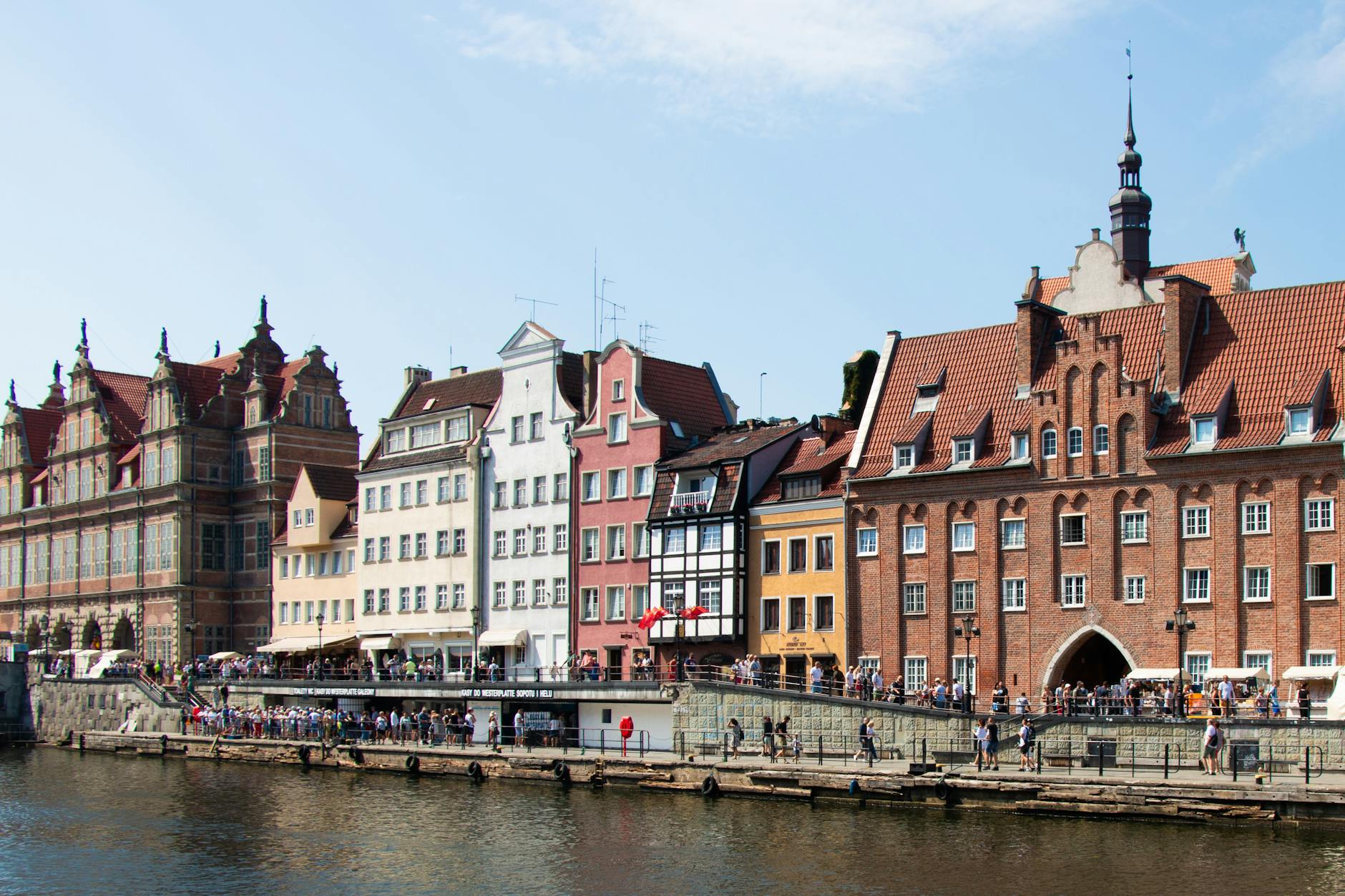 Gdańsk w zieleni i technologii: Uznanie dla Straży Granicznej i Robotyczny Dzień Matki